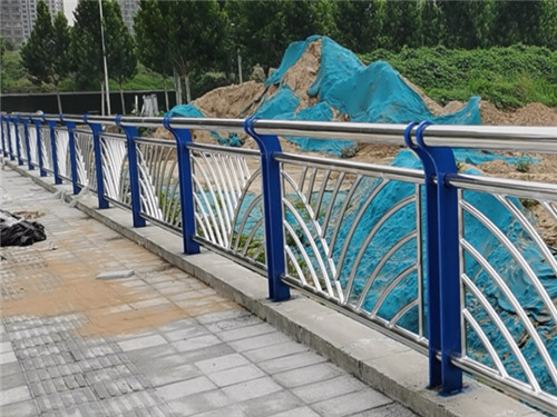 不銹鋼復合管護欄